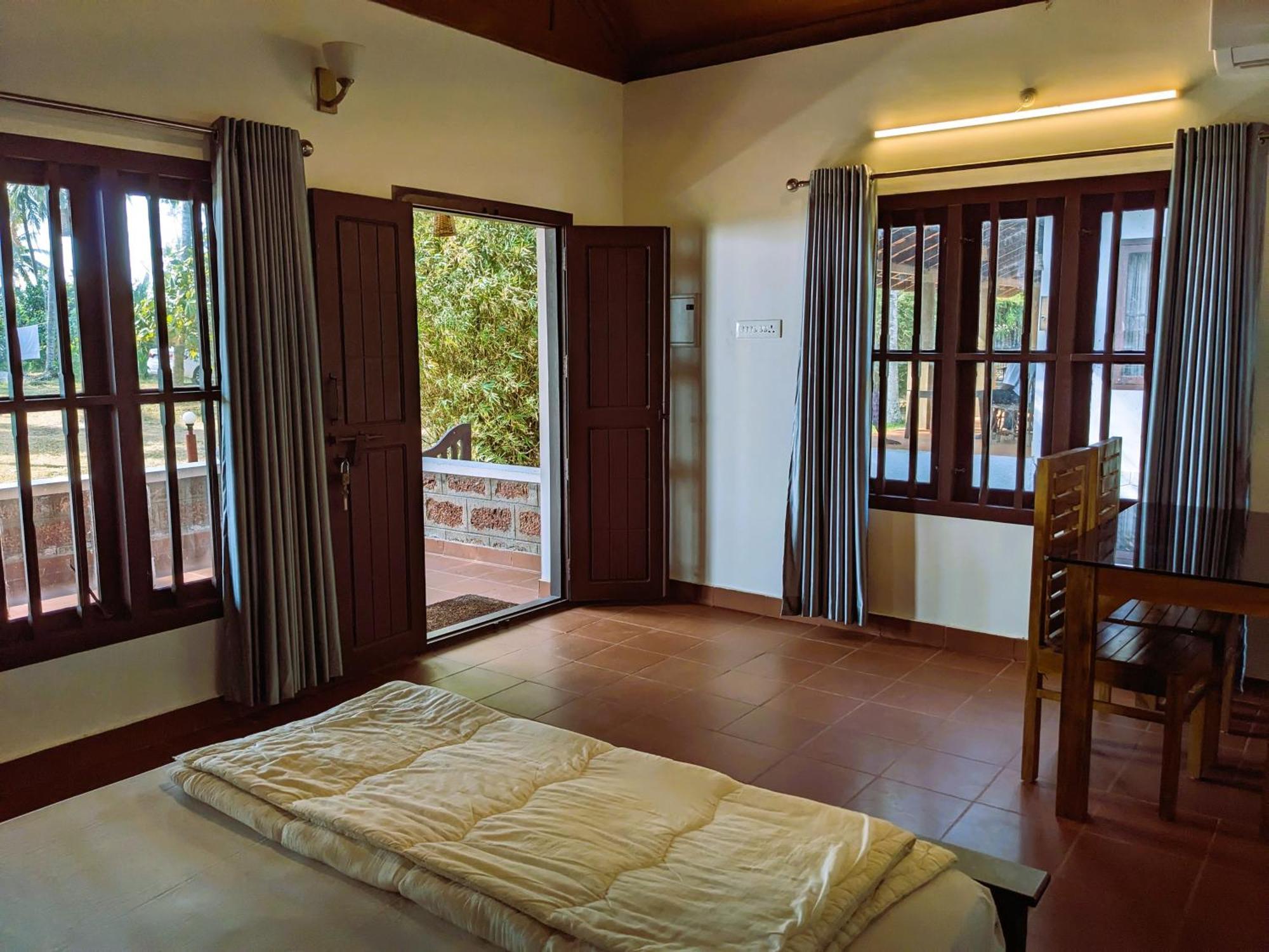 Baycliff Cottages วาร์คาลา ภายนอก รูปภาพ